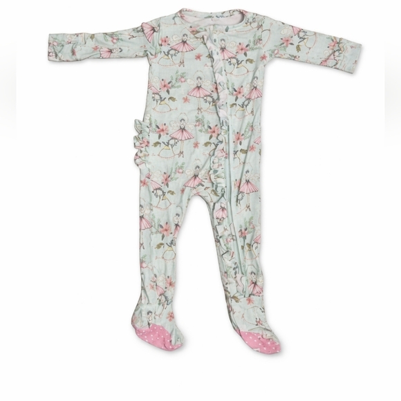 Posh Peanut Other - Posh Peanut Bamboo Ruffle Footie 6–9M